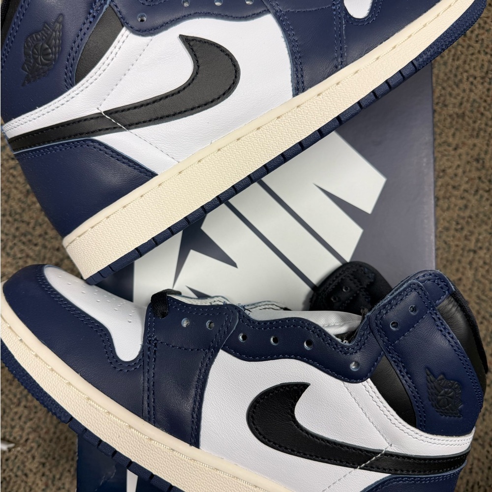 Jordan 1 Retro High OG Midnight Navy Kids Sneakers - Navy and White